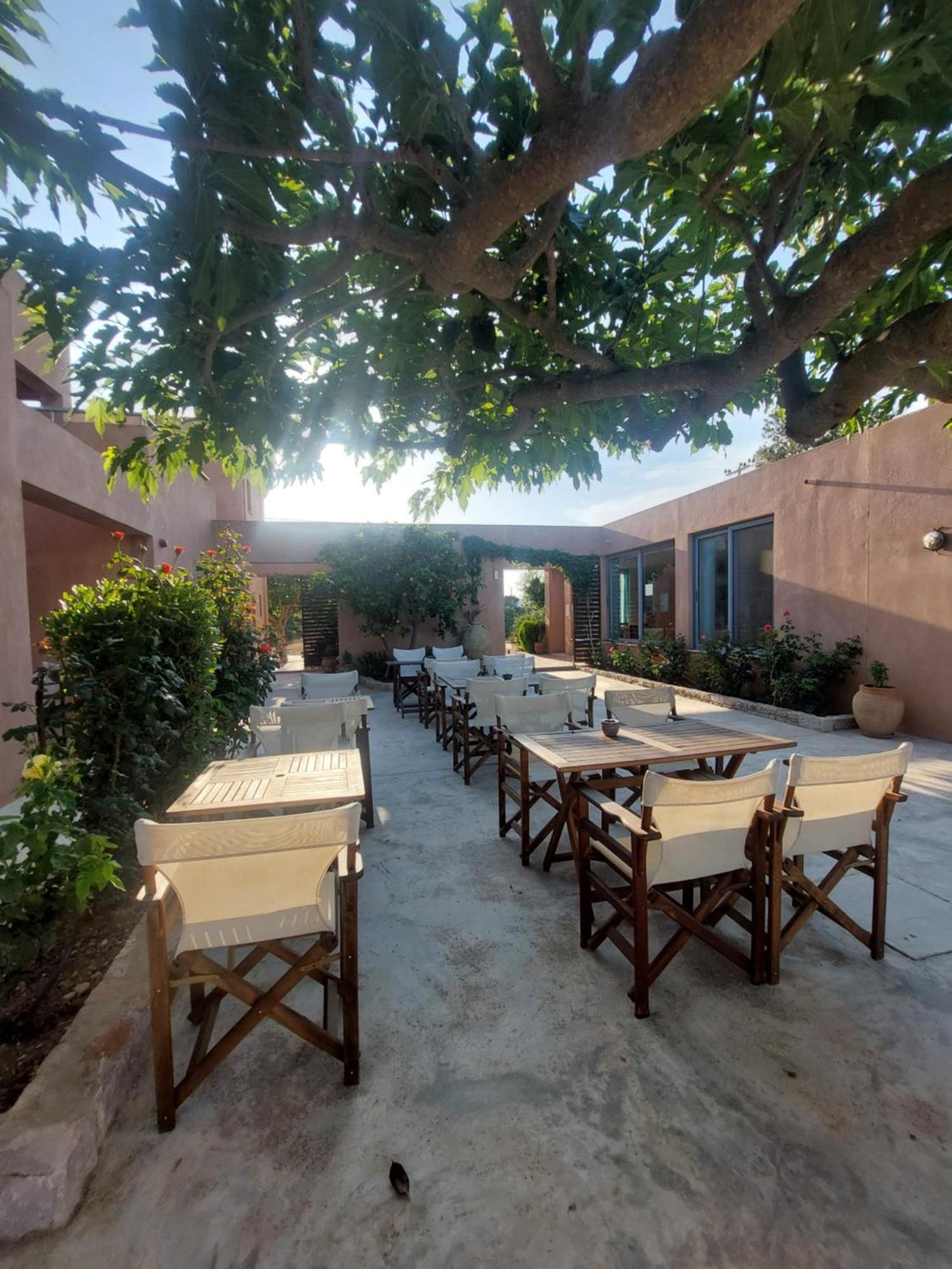 Petradi Livadi (Kythira) Exterior foto